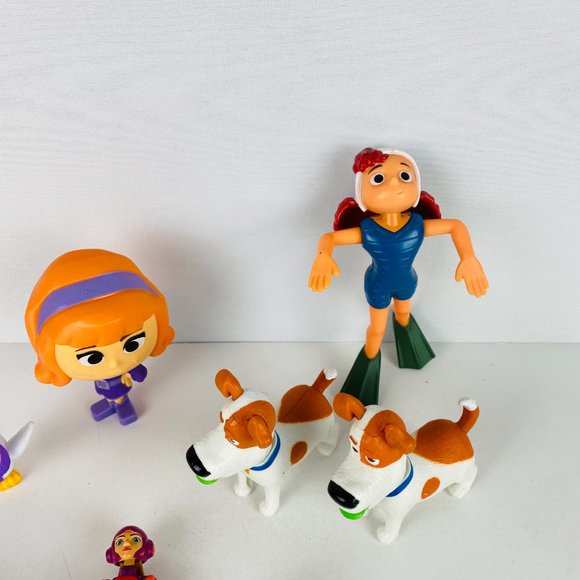 Lot of Toy Figures Scooby Disney Secret Life of Pets Luca Pretend Play Figures - Picture 4 of 6